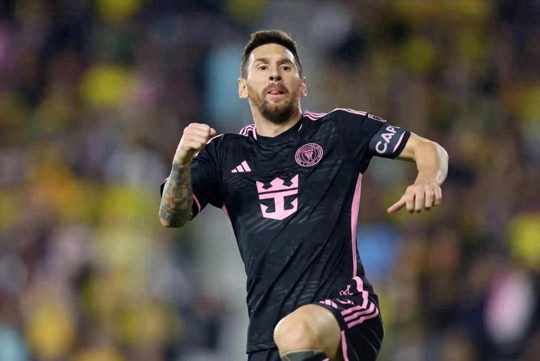 九游正版-关于库里在比赛中受伤退赛，梅西主帅表示担忧！的信息