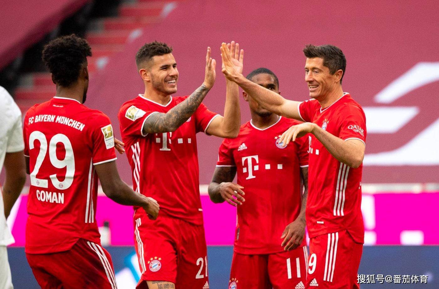 jiuyou-包含欧冠今夜走向成谜，夏洛特黄蜂豪取连胜，更衣室稳定，临场指挥获称赞的词条